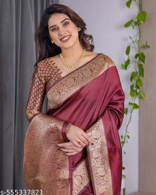 Elegant Kanjivaram Silk Saree with Woven Zari Pallu and Matching Blouse