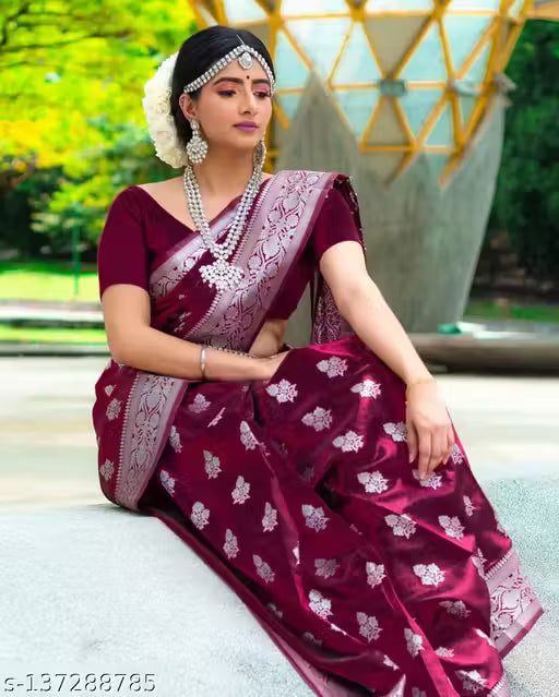 Latest Designer Banarasi Silk Sraee For Women With Unstich Blouse Piece