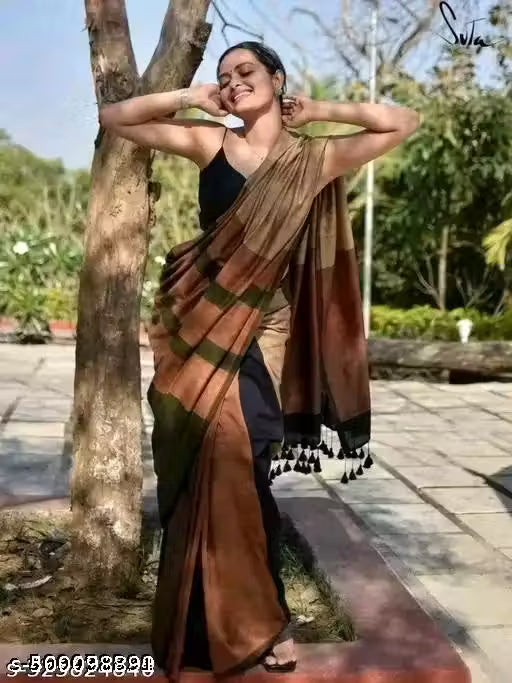 Trending Chack saree with blouse pieces
