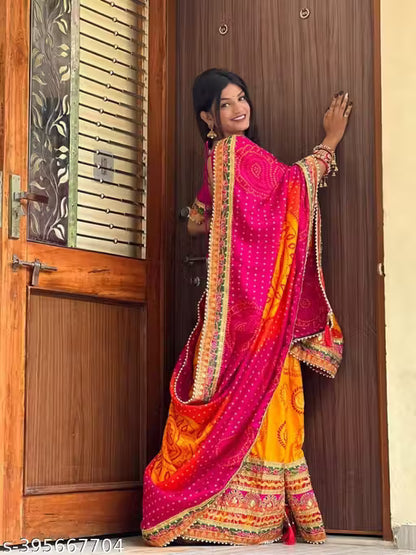 Bandhani Saree With Lace Border And Unstitched Blouse Piece